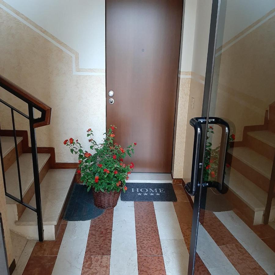 Appartamento Girasole, Saló Exterior foto